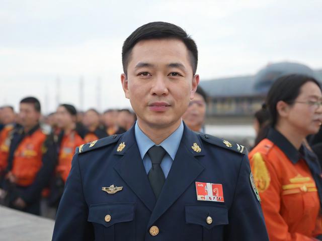 哈尔滨铁路局吴新红,哈尔滨铁路局吴新红简历