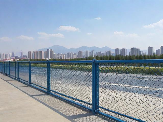 新疆铁路护栏网,铁路护栏网图片大全